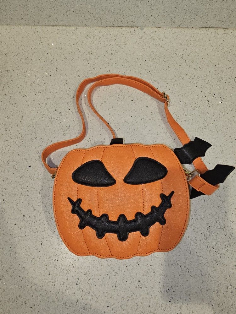 Orange Pumpkin Purse w/ Bat Decal Jack-O-Lantern Face