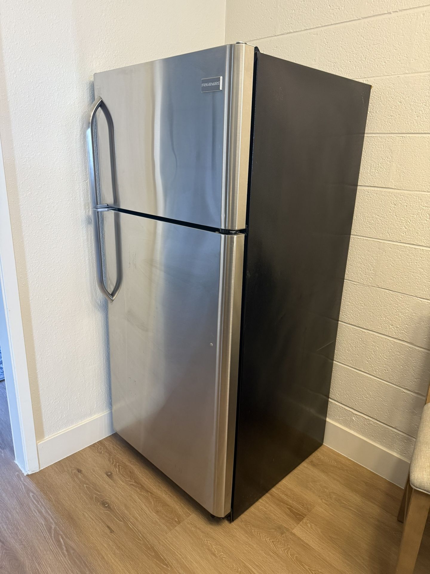 Frigidaire Stainless Refrigerator Top Freezer