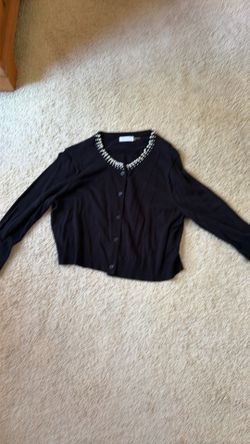 Calvin Klein sweater with pearl neck - large