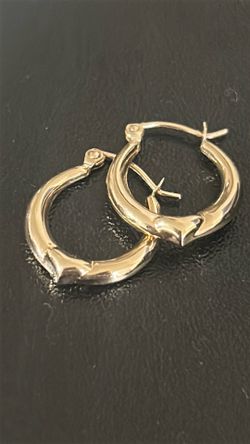 18k gold pointed hoop earrings