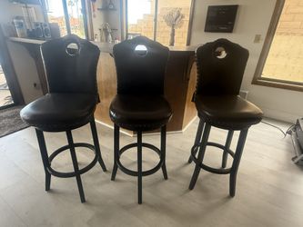 3 Barstools 
