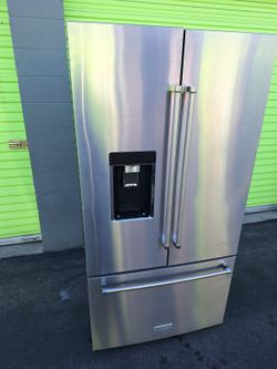 Kitchenaid French Door Refrigerator With Wooden Shelves 