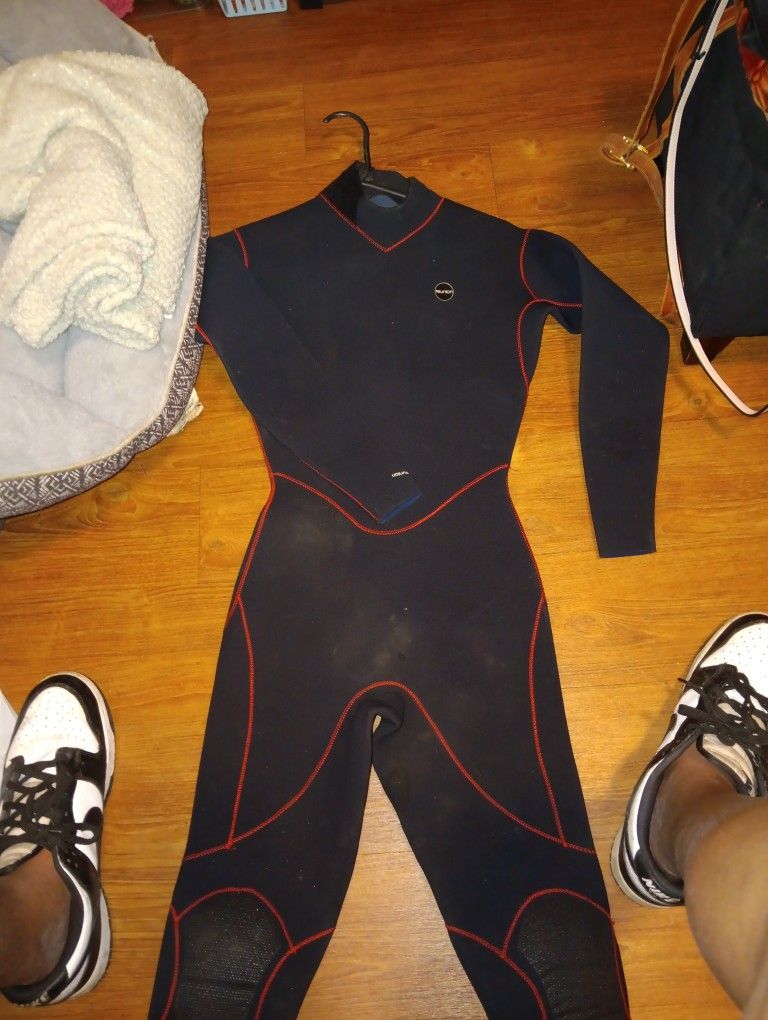 Reunion Wetsuit Full Body