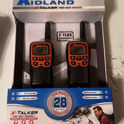 NWT-Midland - X-TALKER 28-Mile, 22-Channel 2-Way Radios