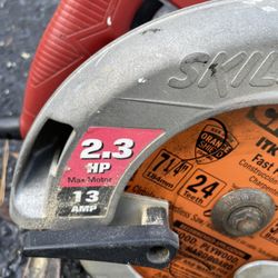 Skill Saw And Dewalt 20v Drill 