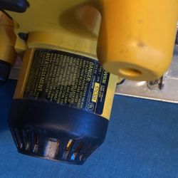 Desalt Dw936 Trim Saw