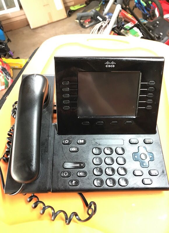 Cisco CP-8961 multi-line phone