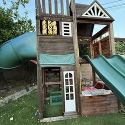 Laurel Retreat Swing Set