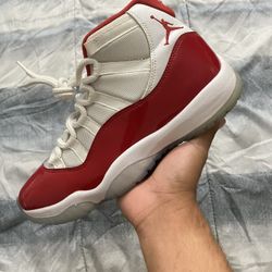 Jordan 11 Cherry