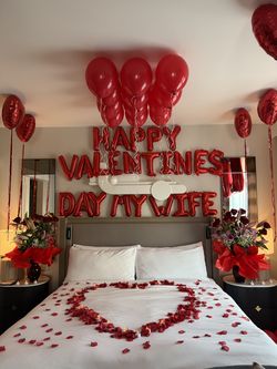 Hotel room decor