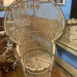 Vintage Boho Wicker Peacock Chair 