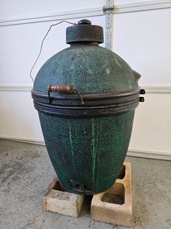 Vintage Imperial Kamado Charcoal Grill/Smoker
