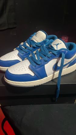 Air Jordan 1 Low SE Industrial Blue – Size 4Y – White/Blue
