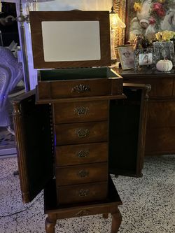 Jewelry Chest