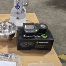 Milwaukee digital Brix Refractometer