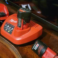 M12 Batteries & Charger