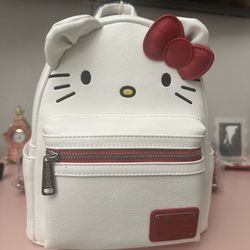 Hello Kitty Lounge Fly Bag