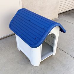 (Brand New) $39 Plastic Dog House (size Small) Pet Indoor Outdoor All Weather Shelter Cage Kennel 23x30x26” 