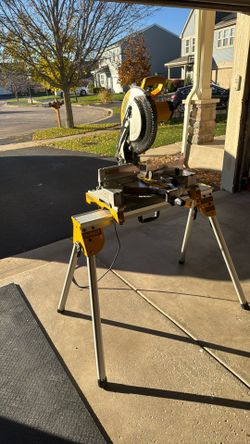 Single Bevel Dewalt Saw And Stand