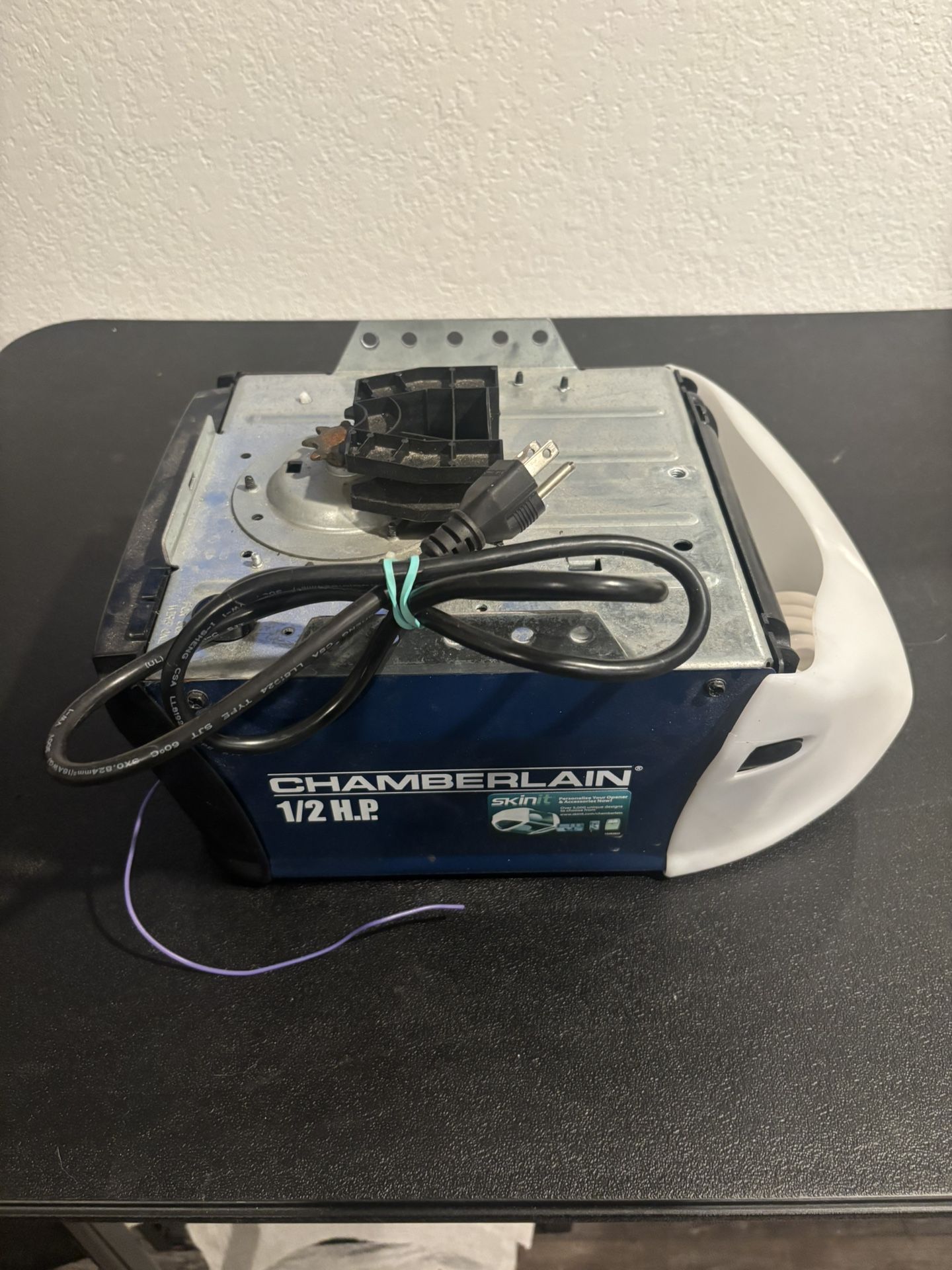 Chamberlain 1/2 Hp Garage Door Opener