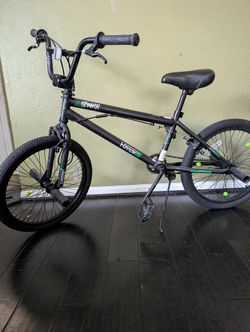 Hyper Bicycle 20 Spinner BMX Bike