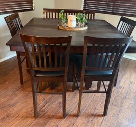 Dinner table 4chairs with bench walnut