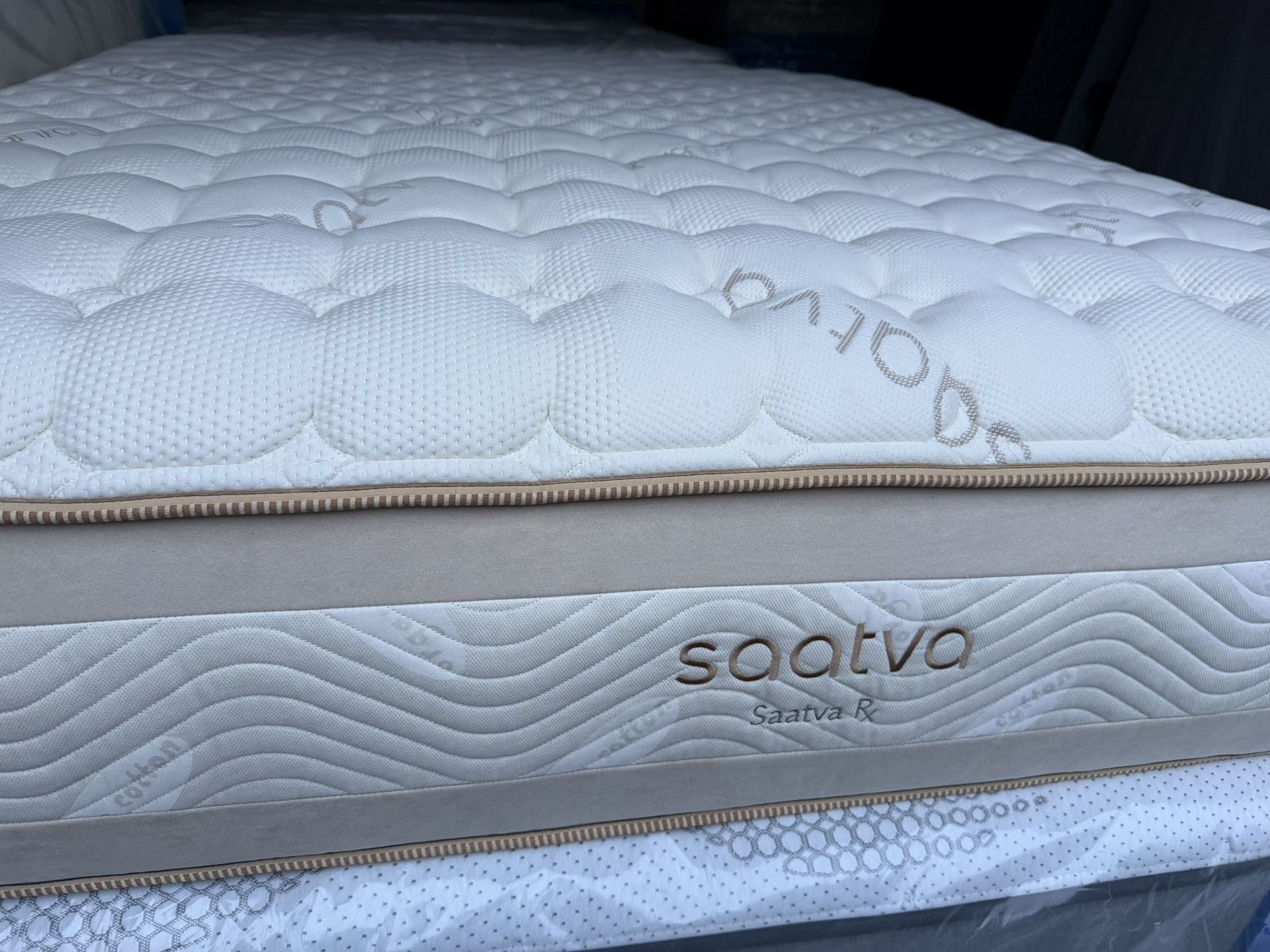/ Queen And King Organic/ Saatva RX Mattresses!!. Free delivery