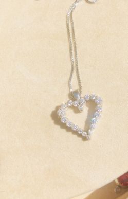 14 karat white gold real diamond timeless heart pendant necklace