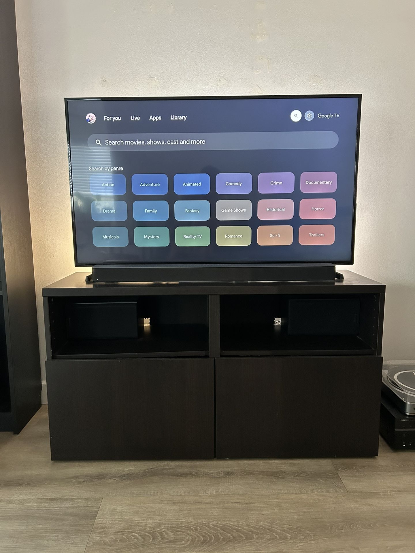 2-door TV cabinet (black)