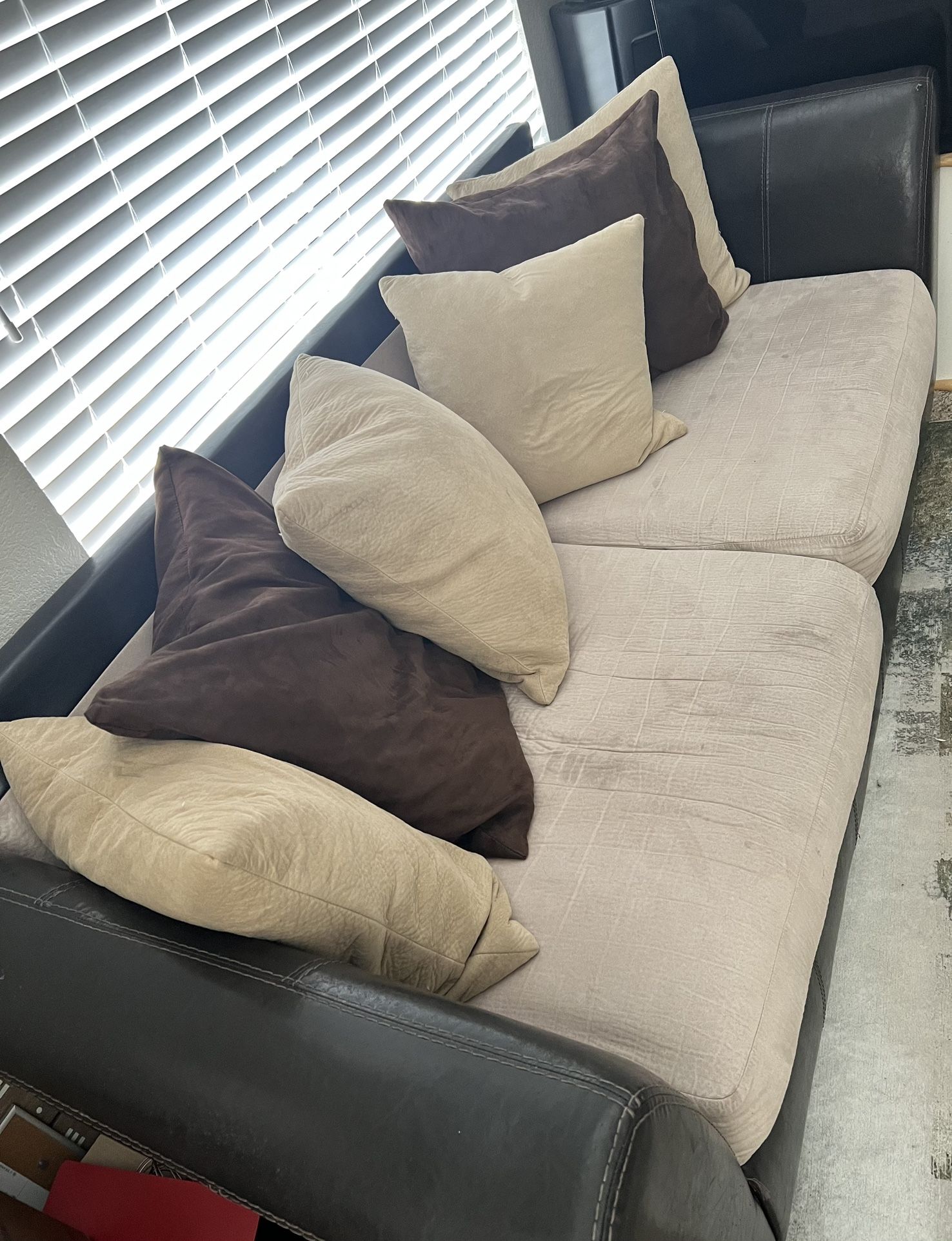 Free Sofa