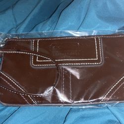 Brand new coach wristlet never used