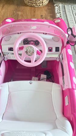 Minnie Mouse car