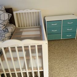 Set Of Kids Furniture ( Crib and Dresser With 6 Drawers)