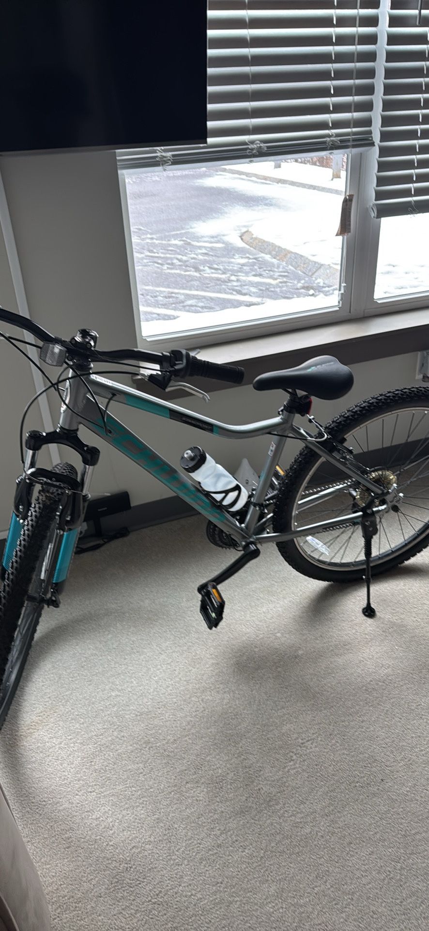 Woman and Men Mountain Bikes For Sale