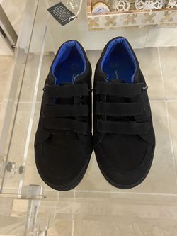 2  Pairs of boy athletic American Eagle shoes - Size 2.5