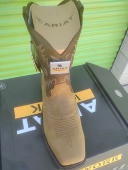 ARIAT Slide On Work Boots READ DESCRIPTION
