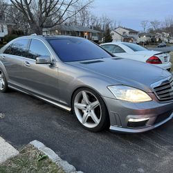 2010 Mercedes Benz s63 AMG Sedan 
