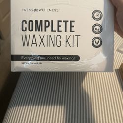 BRAND NEW NEVER USED COMPLETE WAXING KIT