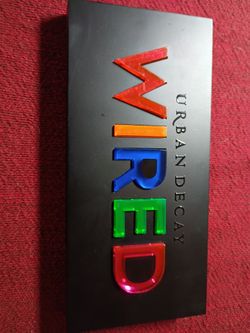 Urban Decay WIRED make up pallet
