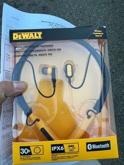 Dewalt Bluetooth headphones