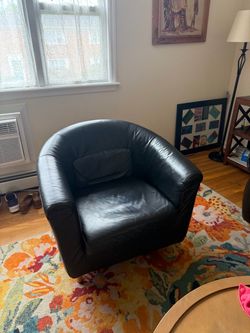 Black Leather Barrel Club Chair