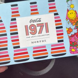 NEW 1971 MORPHE EYESHADOW PALLET 