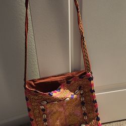 Pittsburg: 2 Purses For $5 