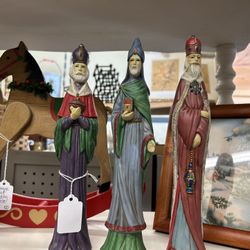 Unique Set of 3 Porcelain Wisemen Figurines 