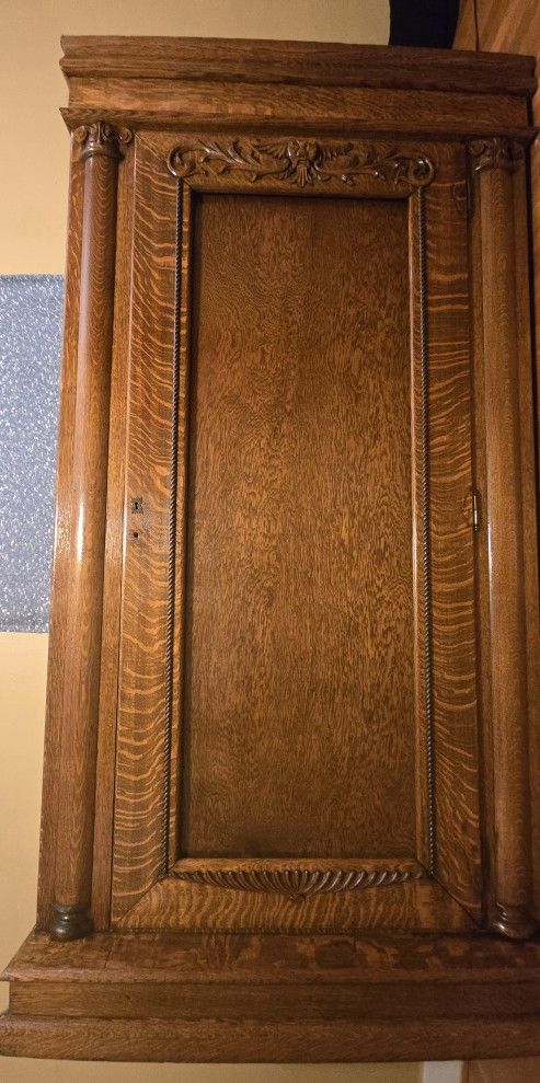 Armoire, antique