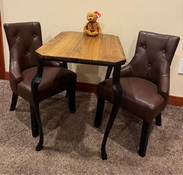 Children’s Table & 2 Chairs | Reading, Crafts, Tea Parties & Play
