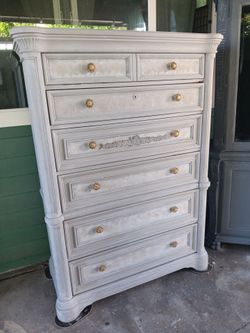 Cajonera de Madera/Tall Dresser