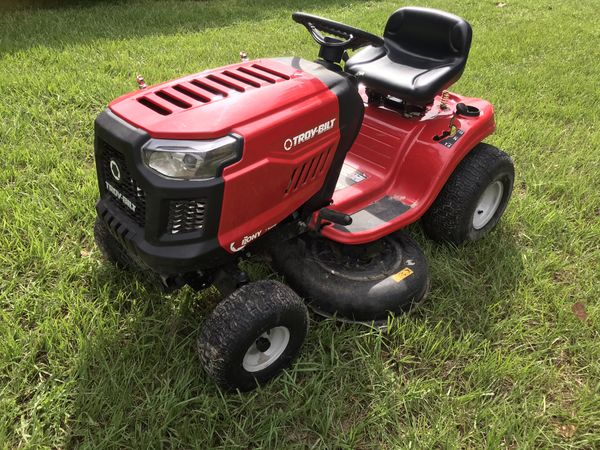 Troy-Bilt Pony 17.5-HP 42-in Riding Lawn Mower for Sale in Ocala, FL ...