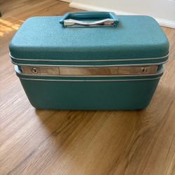 Samsonite Teal Train Case Cosmetic Storage