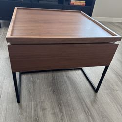 Safavieh Kristie Lift-top Coffee Table